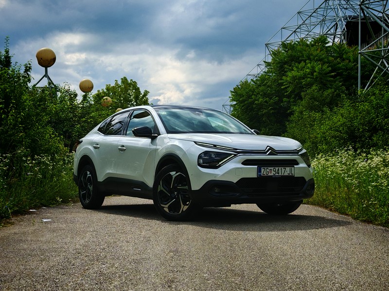 Citroën C4 X 1,2 PureTech EAT8 Max 📷 Ivan Cvetković
