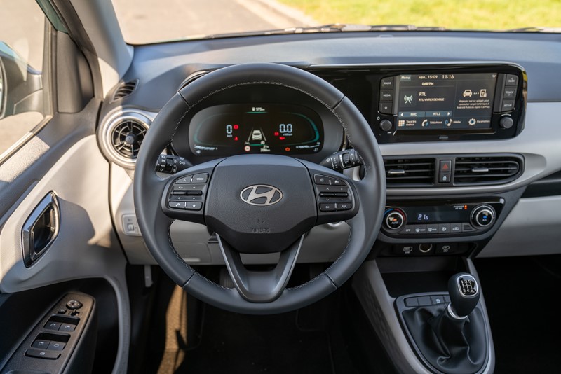 Osnovni Comfort paket opreme donosi opremu koje se ne bi posramili niti kompakti